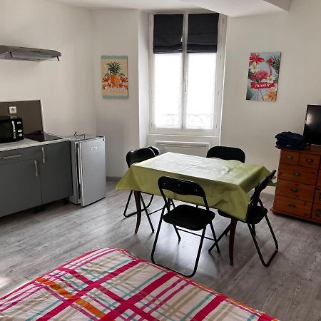 F2 Gatinais Apartment Pithiviers Luaran gambar