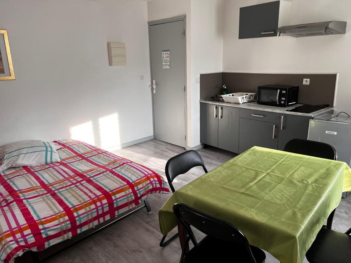 F2 Gatinais Apartment Pithiviers Luaran gambar